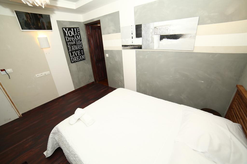 לנס Hotel De France מראה חיצוני תמונה