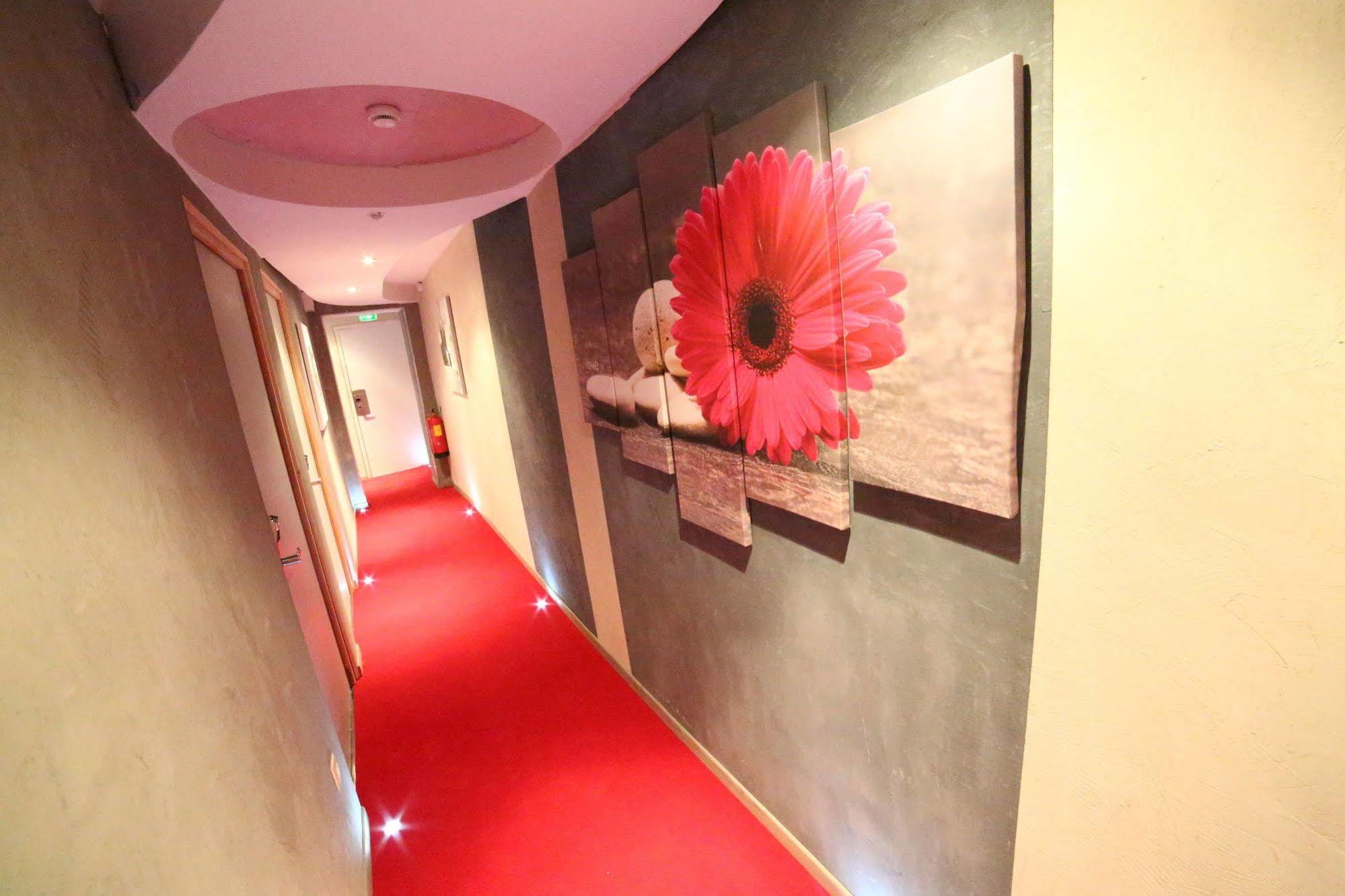 לנס Hotel De France מראה חיצוני תמונה