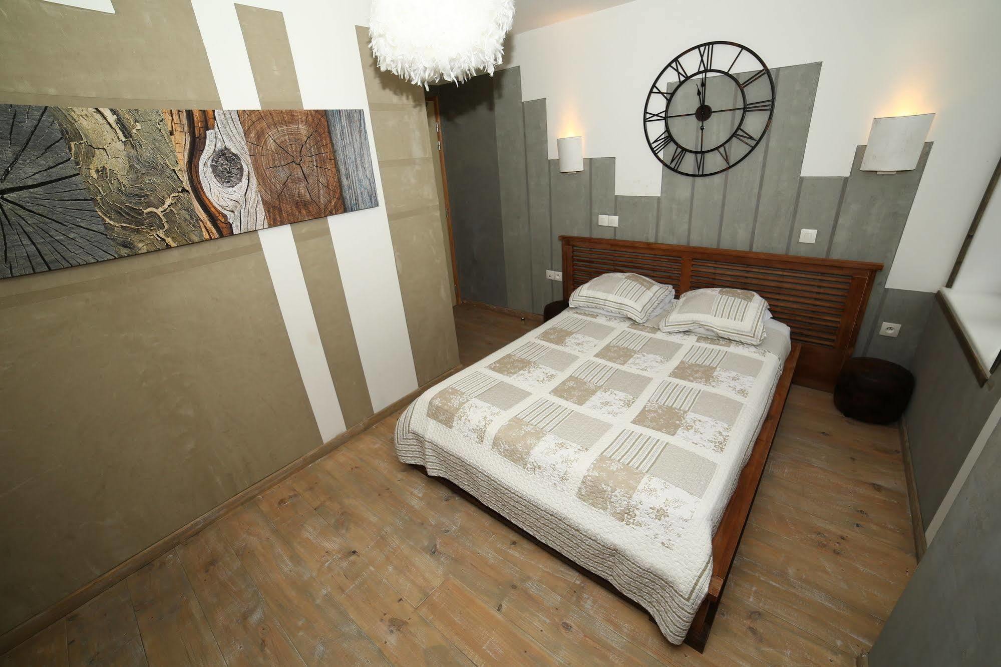 לנס Hotel De France מראה חיצוני תמונה